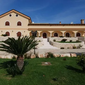 Giulia - Sicilian Luxury Garden Bed & Breakfast Punta Secca